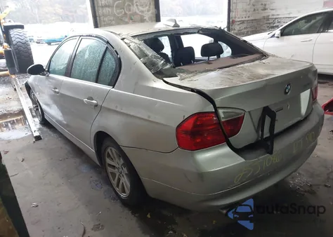 2006 BMW 325I z USA, uszkodzony, nr VIN WBAVB13536PT27132